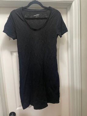 Universal Thread Black Scoop Neck Short Sleeve Tshirt Dress